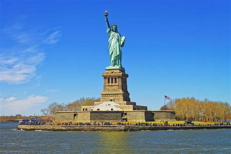 sieben zacken freiheitsstatue|Freiheitsstatue in New York: Fakten, Tipps & Tickets